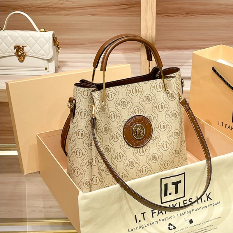 Light Luxury Brand Women's Han - Interior Design Elegant recension och pris